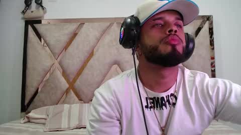 Snapshot of hornygirl_20000 chatting on 17, 9, 2025 hornygirl_20000 online show from 17, 9, 2025