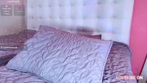 Snapshot of hornyhousekeeper_ chatting on 28, 12, 2024 Valentina online show from 28, 12, 2024