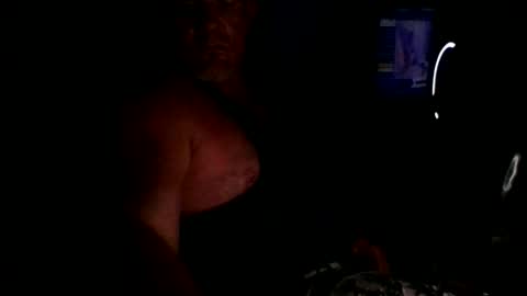 hornyhungwhiteboy4u269 online show from 18, 9, 2025