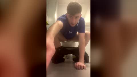 hornyjohnxc online show from 15, 4, 2026