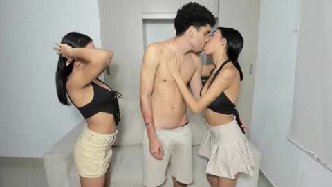 Snapshot of hornyshow_tv chatting on 17, 11, 2025 CLOE LONG BLACK HAIR - HARPPER BROWN HAIR online show from 17, 11, 2025