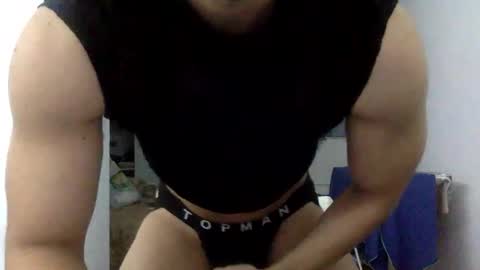 Snapshot of hornyspaniard93 chatting on 8, 3, 2026 hornyspaniard93 online show from 8, 3, 2026