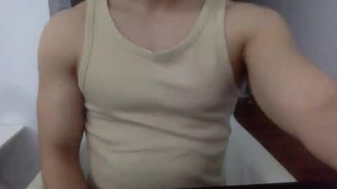 Snapshot of hornyspaniard93 chatting on 4, 4, 2026 hornyspaniard93 online show from 4, 4, 2026