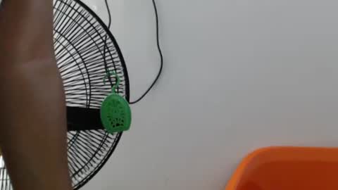 Snapshot of hornyxbum chatting on 11, 6, 2026 hornyxbum online show from 11, 6, 2026
