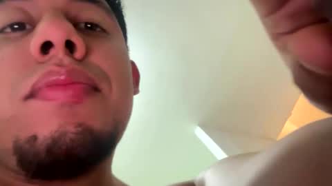 Snapshot of hot2512 chatting on 24, 2, 2025 hot2512 online show from 24, 2, 2025