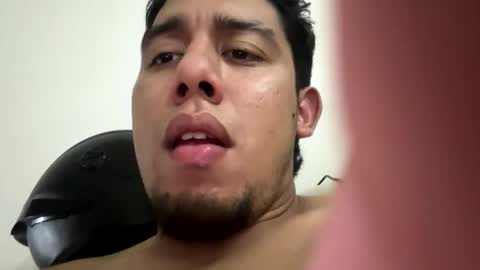 Snapshot of hot2512 chatting on 27, 2, 2025 hot2512 online show from 27, 2, 2025