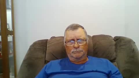 Snapshot of hot4tightholes chatting on 15, 10, 2025 hot4tightholes online show from 15, 10, 2025