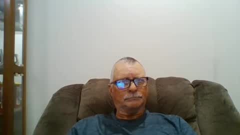 Snapshot of hot4tightholes chatting on 28, 10, 2025 hot4tightholes online show from 28, 10, 2025