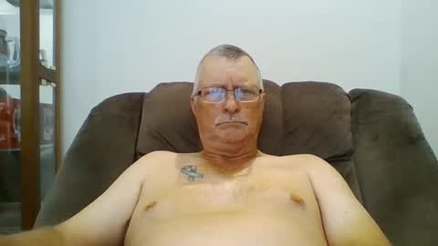 Snapshot of hot4tightholes chatting on 12, 11, 2025 hot4tightholes online show from 12, 11, 2025