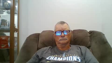 Snapshot of hot4tightholes chatting on 19, 11, 2025 hot4tightholes online show from 19, 11, 2025