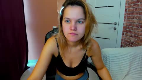 Snapshot of hot___jess chatting on 3, 10, 2025 Jessica online show from 3, 10, 2025