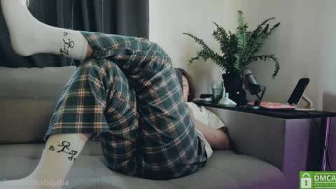   online show from 27, 2, 2025