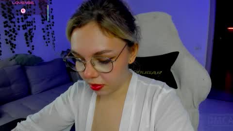   online show from 13, 11, 2025