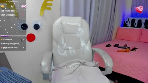 VALENTINA online show from 8, 1, 2025