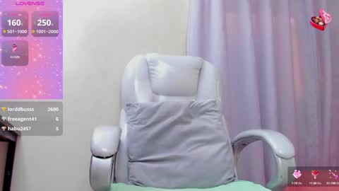 VALENTINA online show from 25, 1, 2025