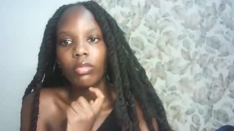 Snapshot of hot_berry2003 chatting on 15, 11, 2025 Millie online show from 15, 11, 2025