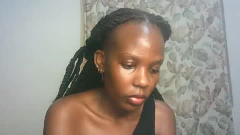 Snapshot of hot_berry2003 chatting on 23, 11, 2025 Millie online show from 23, 11, 2025