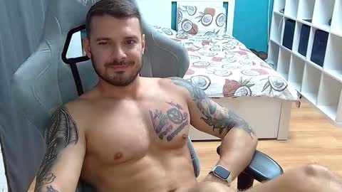 Snapshot of hot_cap_77 chatting on 5, 10, 2025 hot_cap_77 online show from 5, 10, 2025
