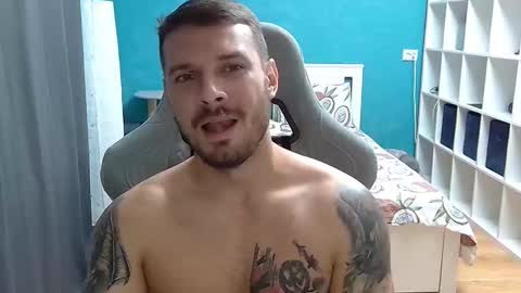 Snapshot of hot_cap_77 chatting on 10, 10, 2025 hot_cap_77 online show from 10, 10, 2025