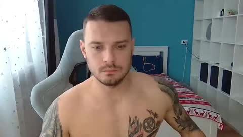 Snapshot of hot_cap_77 chatting on 15, 12, 2025 hot_cap_77 online show from 15, 12, 2025