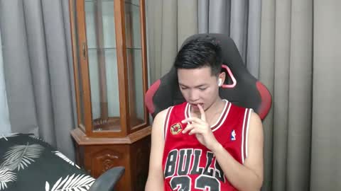 chan chan online show from 11, 10, 2025