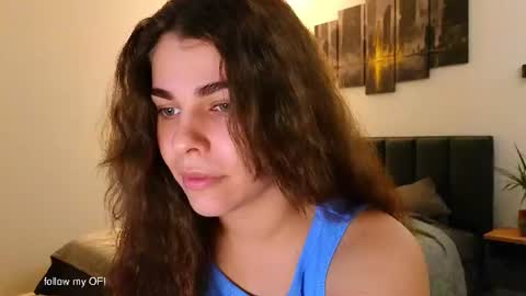 LiluCaroline online show from 15, 6, 2026