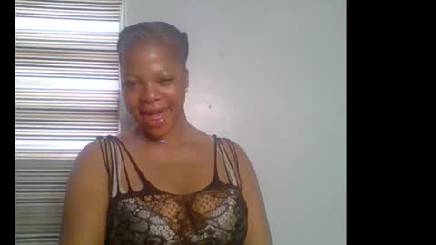 Snapshot of hot_choco_choco chatting on 3, 12, 2025 peace online show from 3, 12, 2025