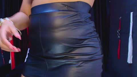 Snapshot of hot_chocolate_4u chatting on 28, 1, 2025 hot chocolate 4u online show from 28, 1, 2025