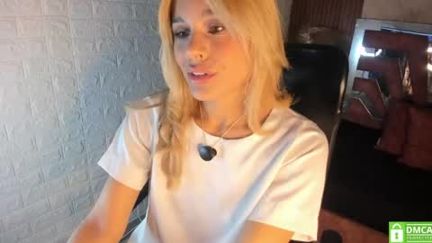 Snapshot of hot_cupid01 chatting on 27, 4, 2026 Valery online show from 27, 4, 2026