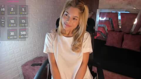 Snapshot of hot_cupid01 chatting on 28, 5, 2026 Valery online show from 28, 5, 2026