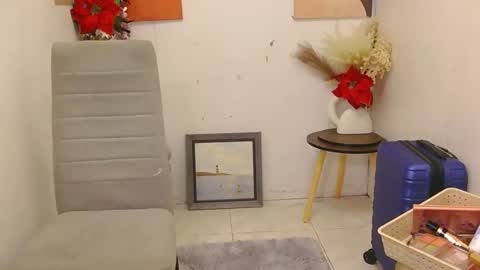 Snapshot of hot_daniela090393 chatting on 24, 11, 2025 DANIELA online show from 24, 11, 2025