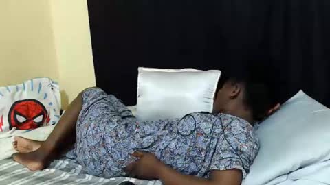 Snapshot of hot_darling95 chatting on 10, 10, 2025 Milly online show from 10, 10, 2025