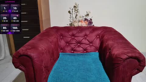 Snapshot of hot_hayde chatting on 4, 2, 2025 Aly online show from 4, 2, 2025