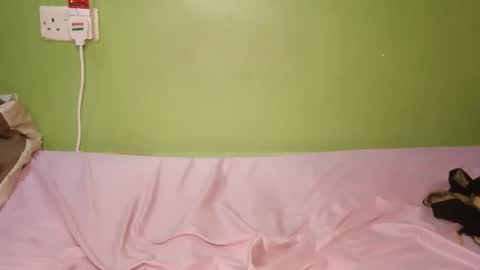 hot_latifah online show from 4, 12, 2025