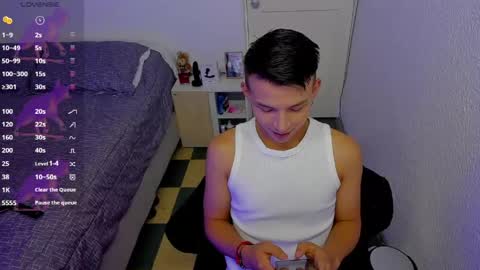 Snapshot of hot_latin_temptation chatting on 5, 5, 2026 Alejandro online show from 5, 5, 2026