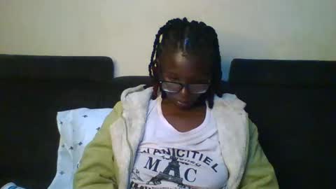 Snapshot of hot_linahh chatting on 29, 11, 2025 Linah online show from 29, 11, 2025