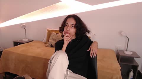 Alana online show from 4, 1, 2025