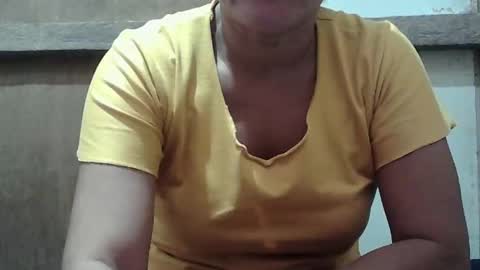 Snapshot of hot_mama09 chatting on 27, 1, 2025 hotmama online show from 27, 1, 2025