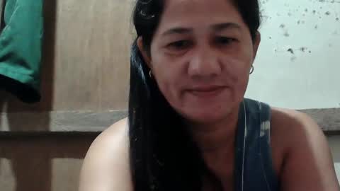 Snapshot of hot_mama09 chatting on 15, 2, 2025 hotmama online show from 15, 2, 2025