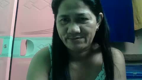 Snapshot of hot_mama09 chatting on 19, 9, 2025 hotmama online show from 19, 9, 2025