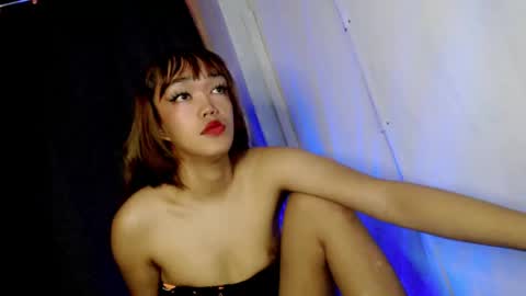 hot_moma69 online show from 13, 4, 2026