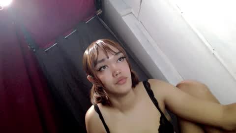 hot_moma69 online show from 17, 4, 2026