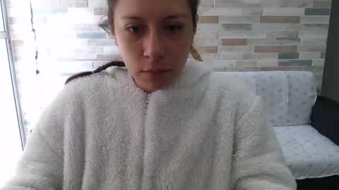 Mia online show from 7, 10, 2025