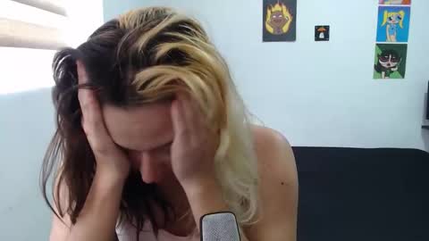 Mia online show from 14, 10, 2025