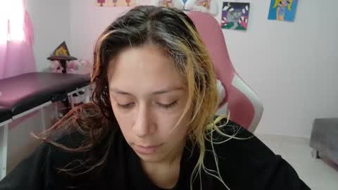 Mia online show from 16, 12, 2025