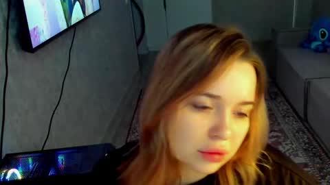 Moon online show from 27, 4, 2026