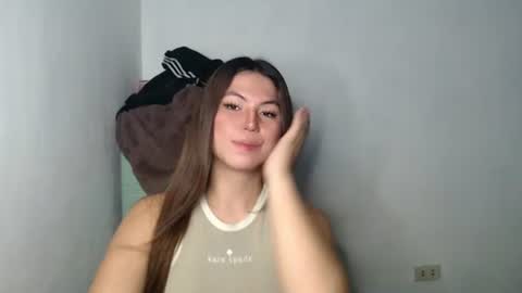 Snapshot of hot_precious_nikki chatting on 18, 4, 2026 Nikki online show from 18, 4, 2026