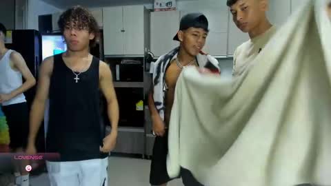 Snapshot of hot_sexmature chatting on 8, 10, 2025 Vanesa Oliver and Andrew online show from 8, 10, 2025