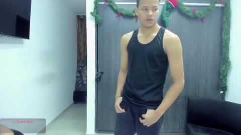 Snapshot of hot_sexmature chatting on 19, 12, 2025 Vanesa Oliver and Andrew online show from 19, 12, 2025