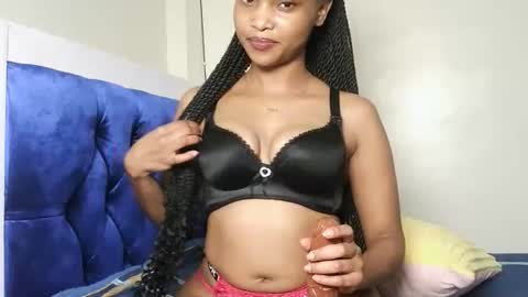 Snapshot of hot_sexy_babe chatting on 21, 5, 2026 Bellah online show from 21, 5, 2026